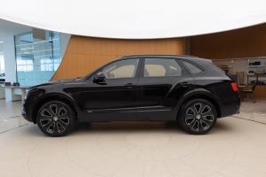 Bentley Bentayga V8 Design Series 2020 года  (UAE)